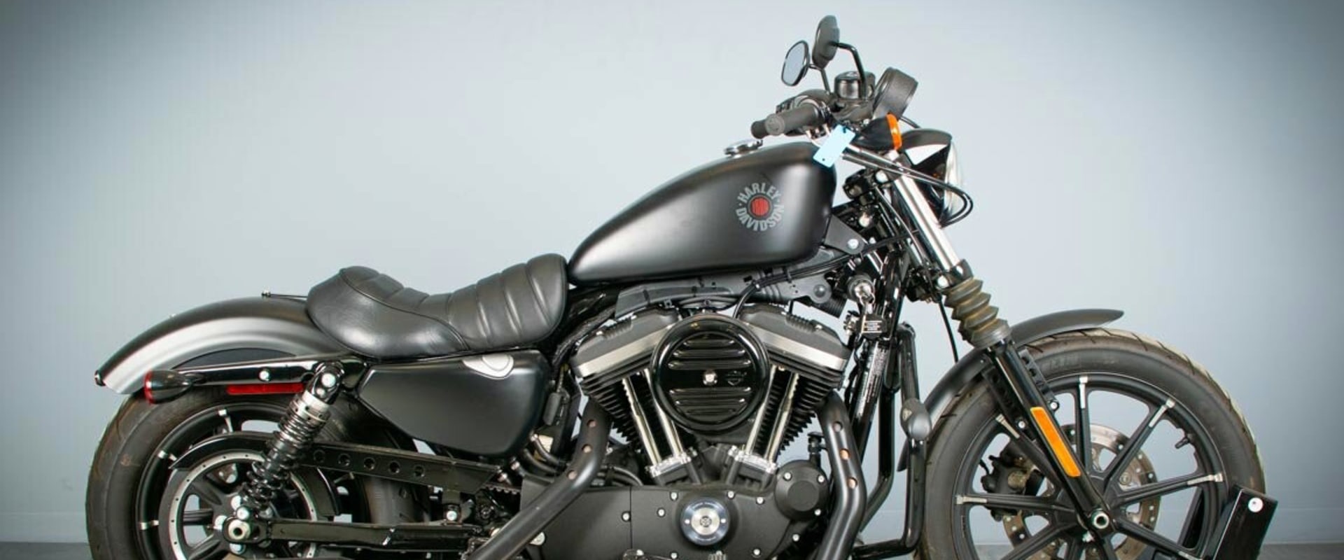 Learn All About the Harley Davidson Iron 883